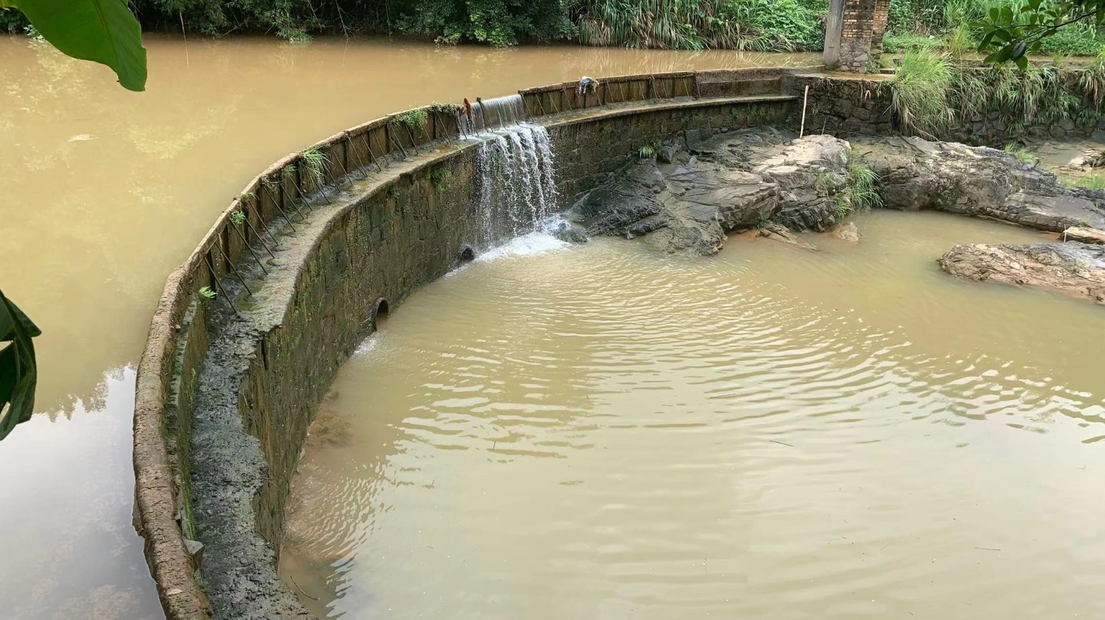 165958330430200.jpg 165958330430200.jpg